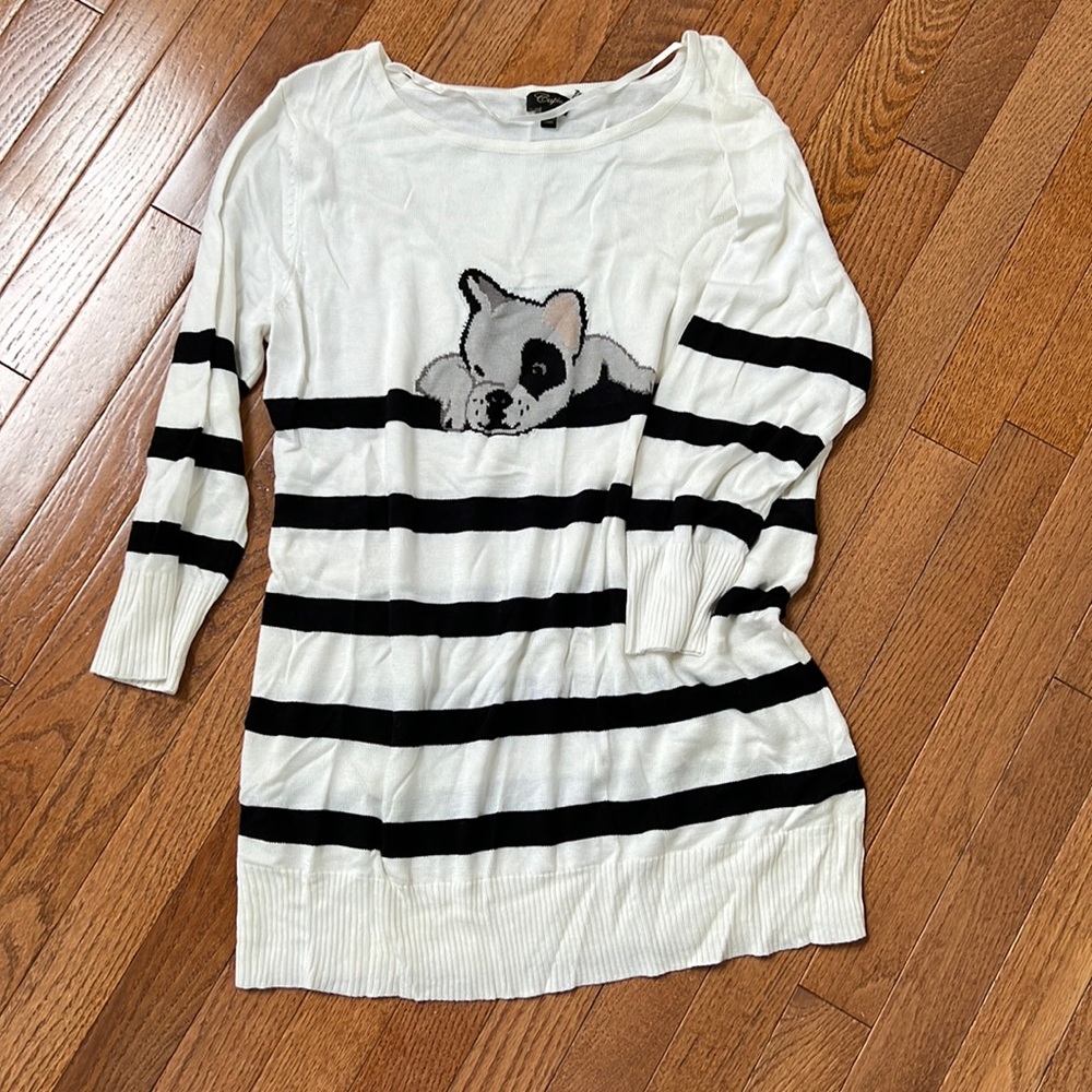 Lightweight Slouchy 3/4 Sleeve French Bulldog Terrier Top. Size L
